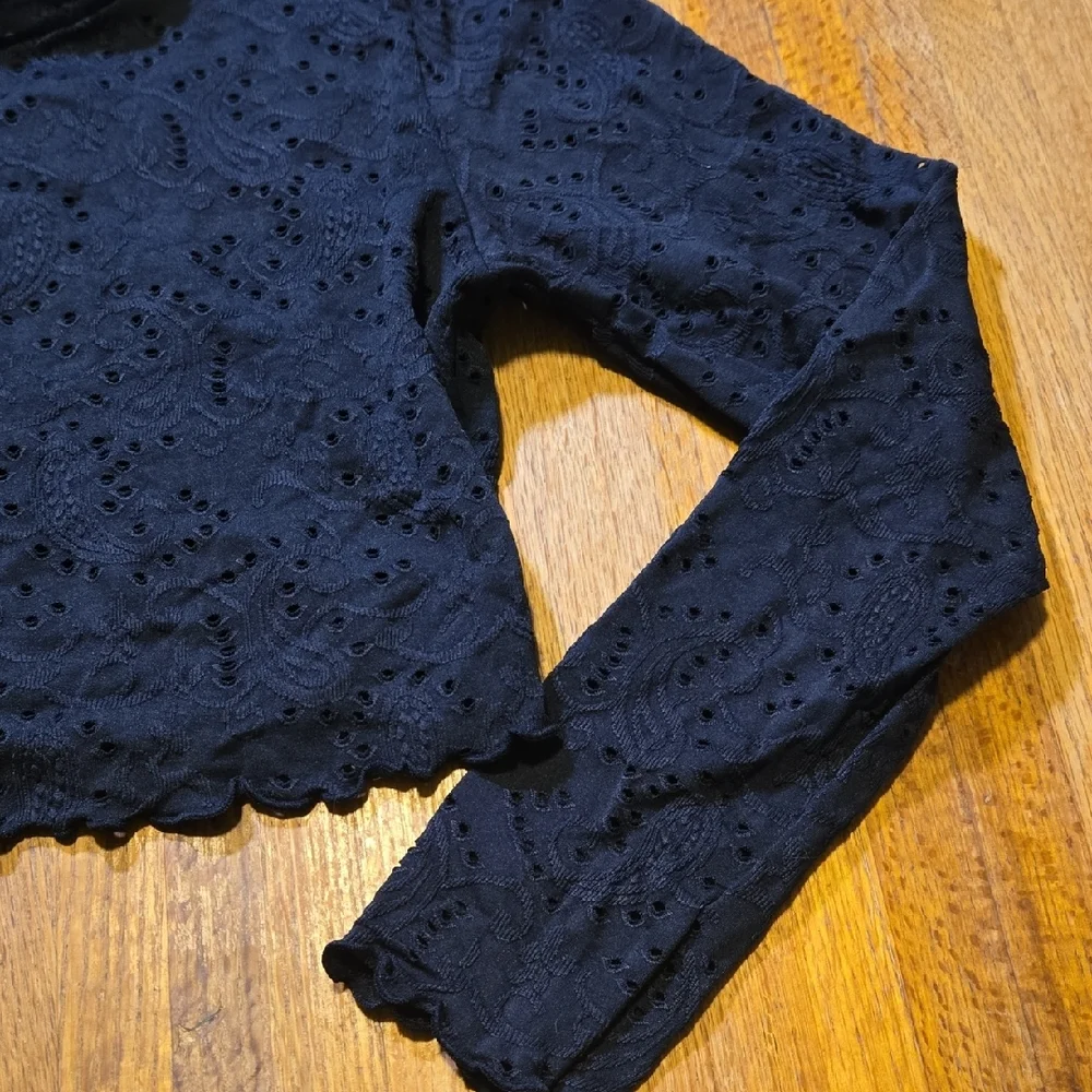 Celebrity Pink Swim Girls Large (11-13) Black Eyelet‎ Long Sleeve Crop Coverup